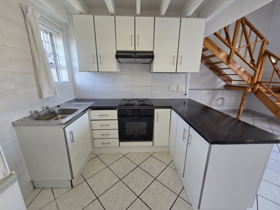 1 Bedroom Property for Sale in Humewood Eastern Cape